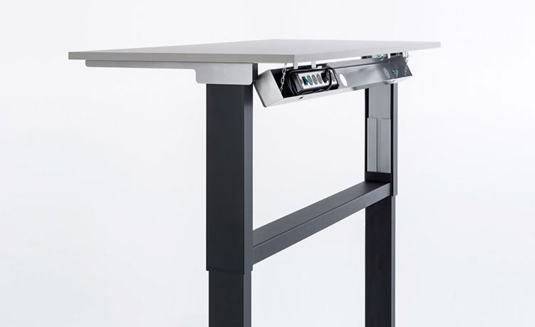 Kabelkanal horizontal (beidseitig abklappbar) mit Steckdosenleiste