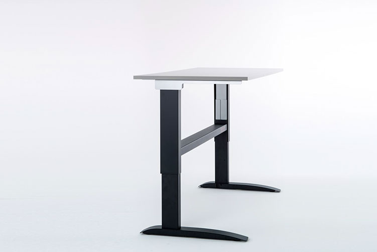 Tischgestell mit Blende